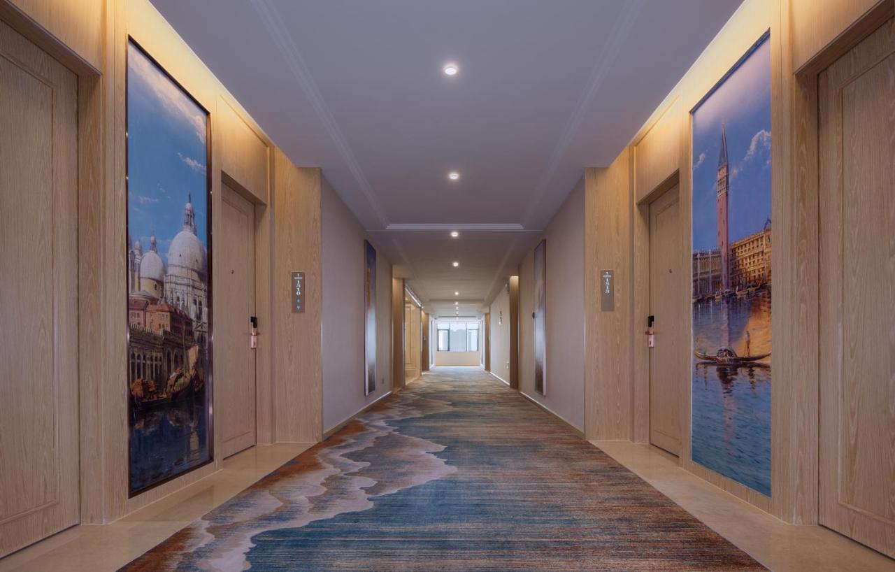 Vienna International Hotel Lianjiang  Exterior photo