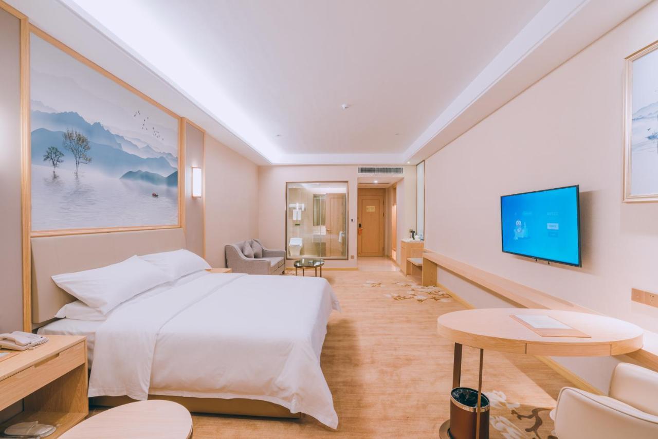 Vienna International Hotel Lianjiang  Exterior photo